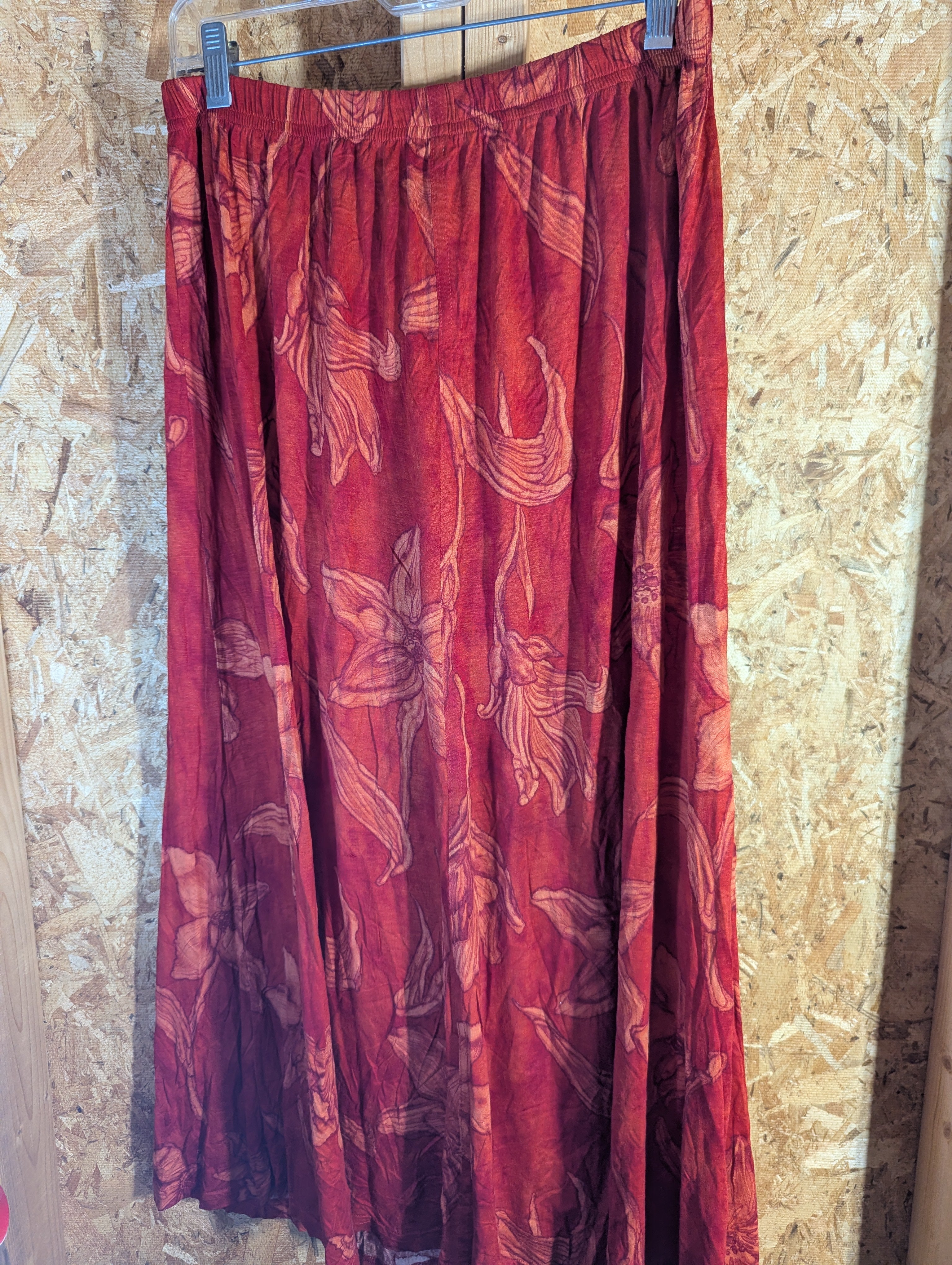 100% rayon floral skirt size 16W