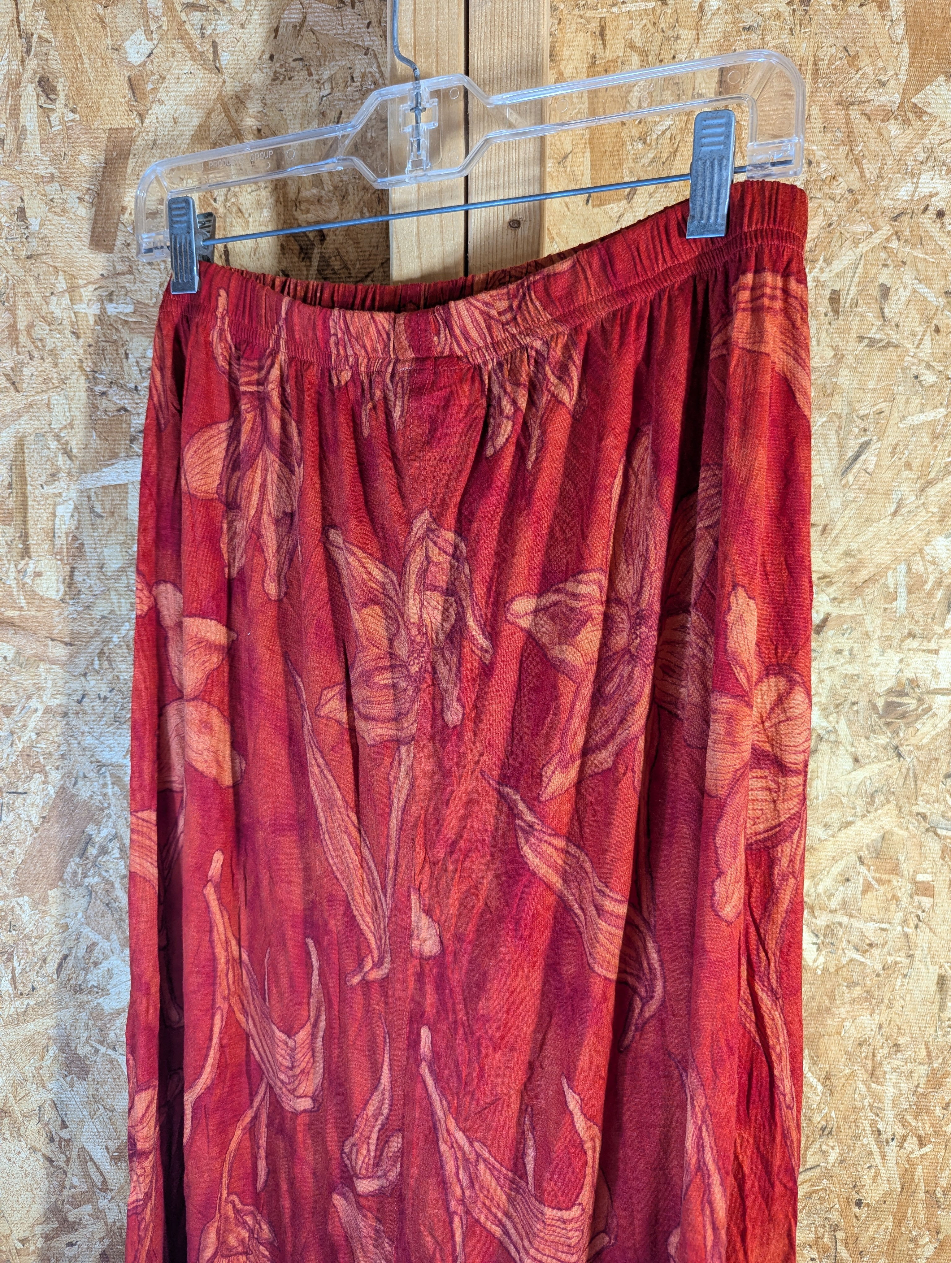 100% rayon floral skirt size 16W