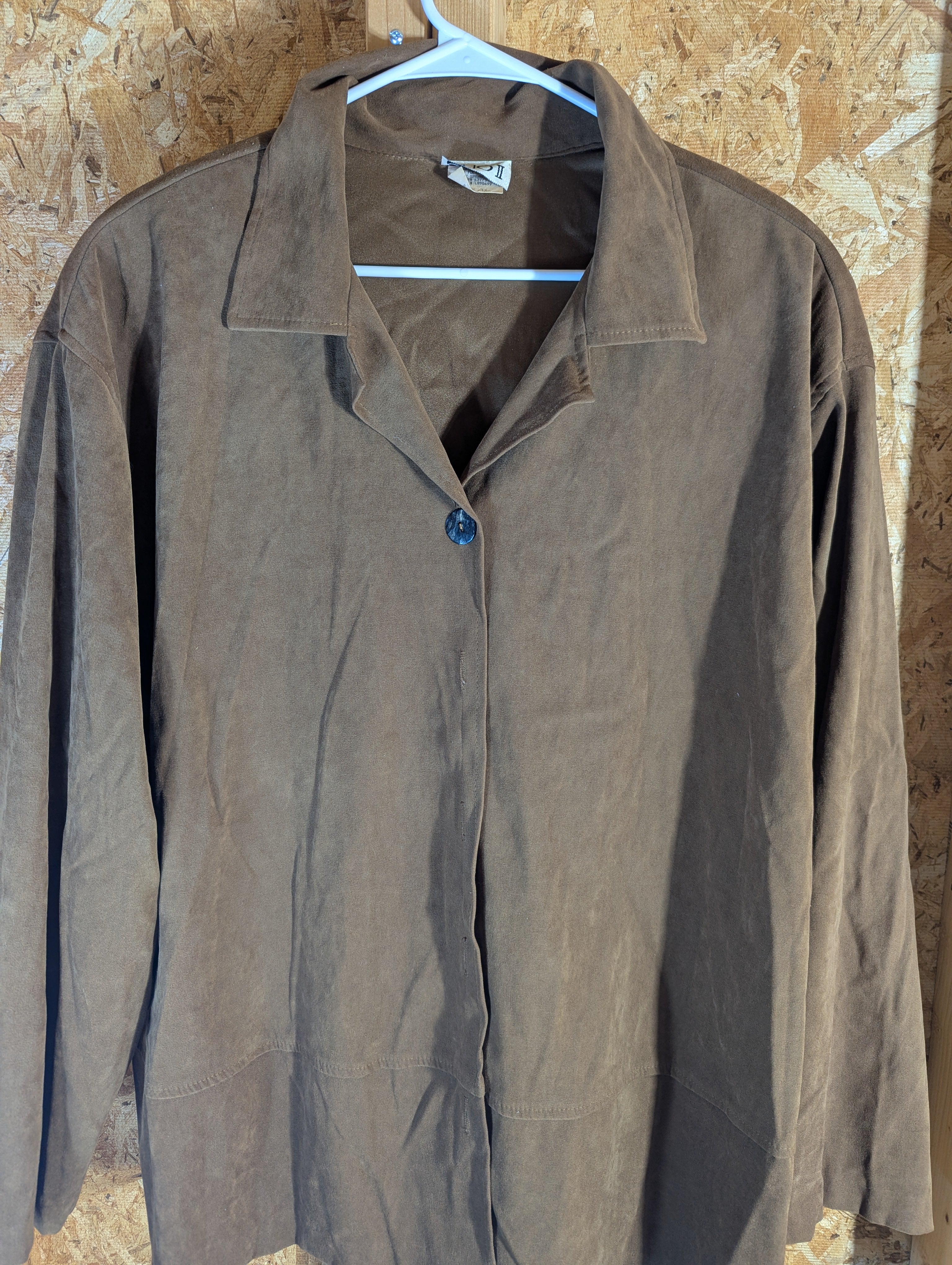 Clio II long sleeve size 3X button up top