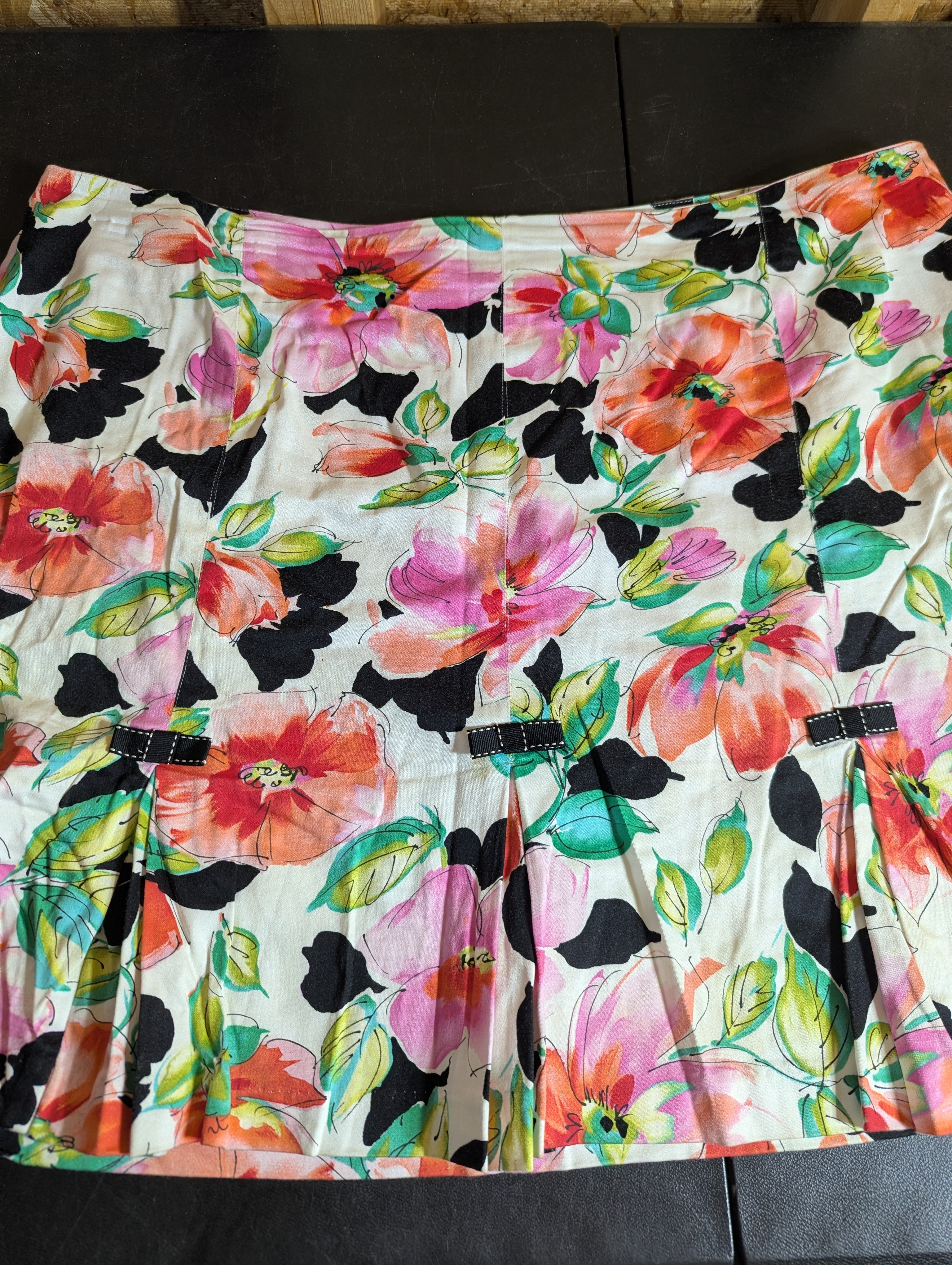 Carolina Blues size 24W cotton blend floral skirt