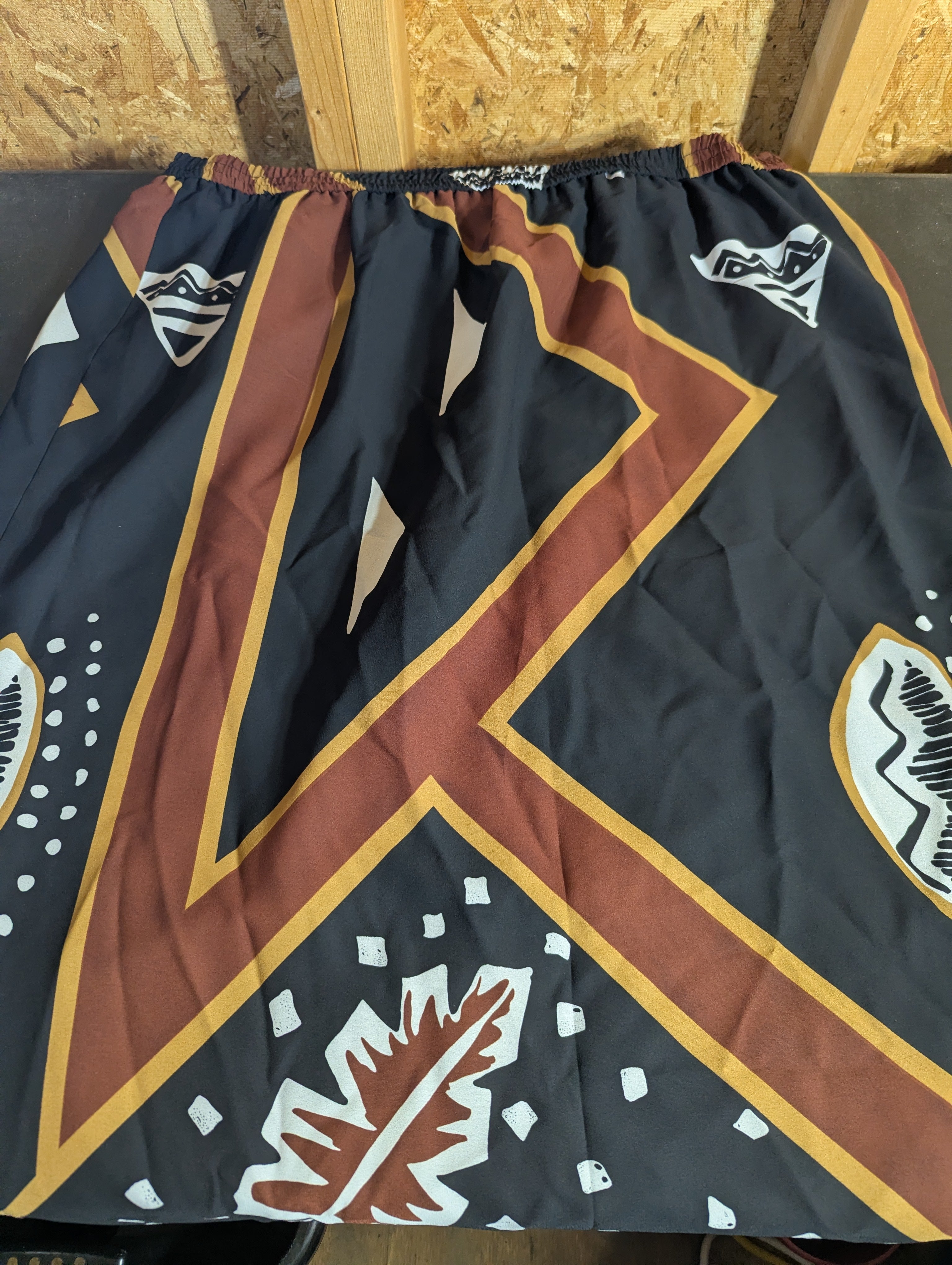 Mosaic size 3x polyester lined skirt